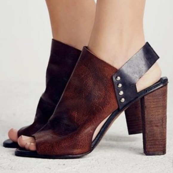 Free People Shoes - Free People 37 Brown/Black Peep Toe Stacked Heel